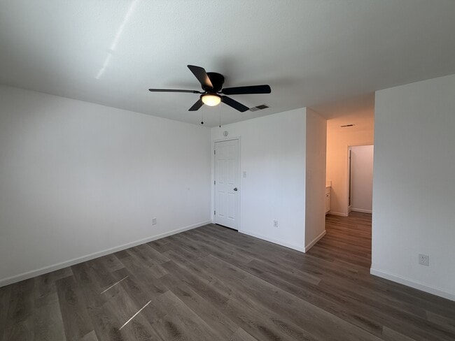 Building Photo - 2616 Casita Dr