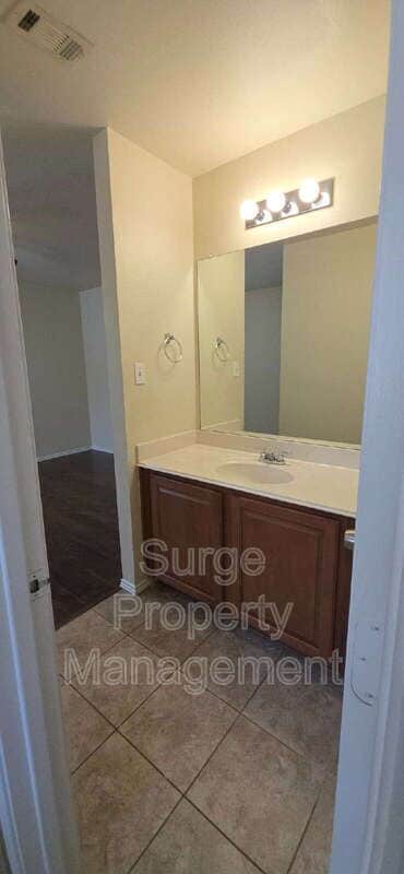 Building Photo - 312 Dover Heights Trail