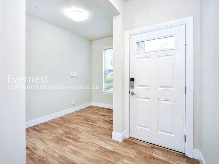 Building Photo - 14830 16th Pl W