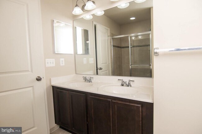 Building Photo - 4442 Potomac Highlands Cir