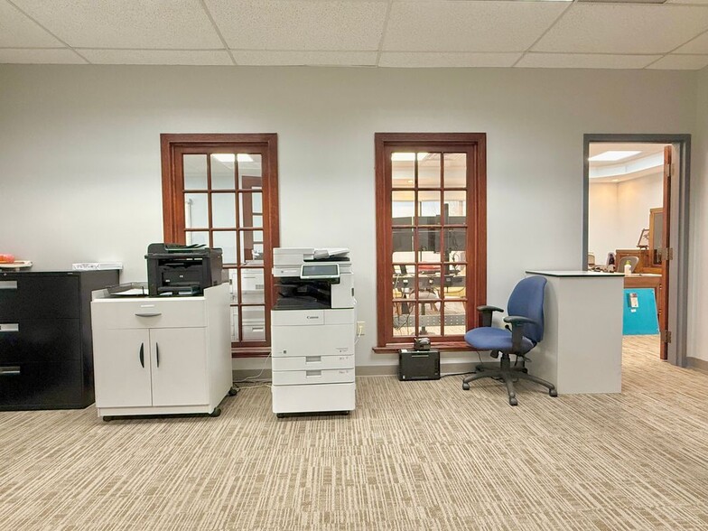 Building Photo - 4640 Valais Ct
