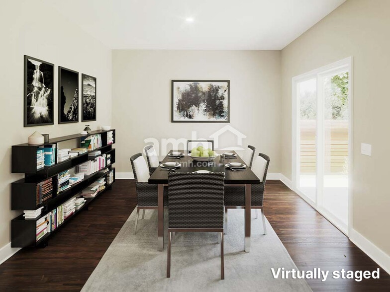 Building Photo - 484 Banyan Frst Dr