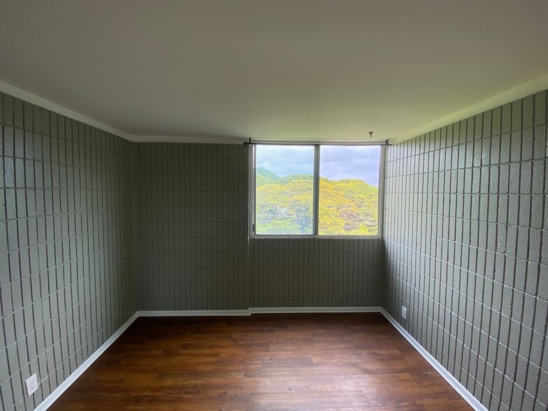 Building Photo - 1720 Huna St