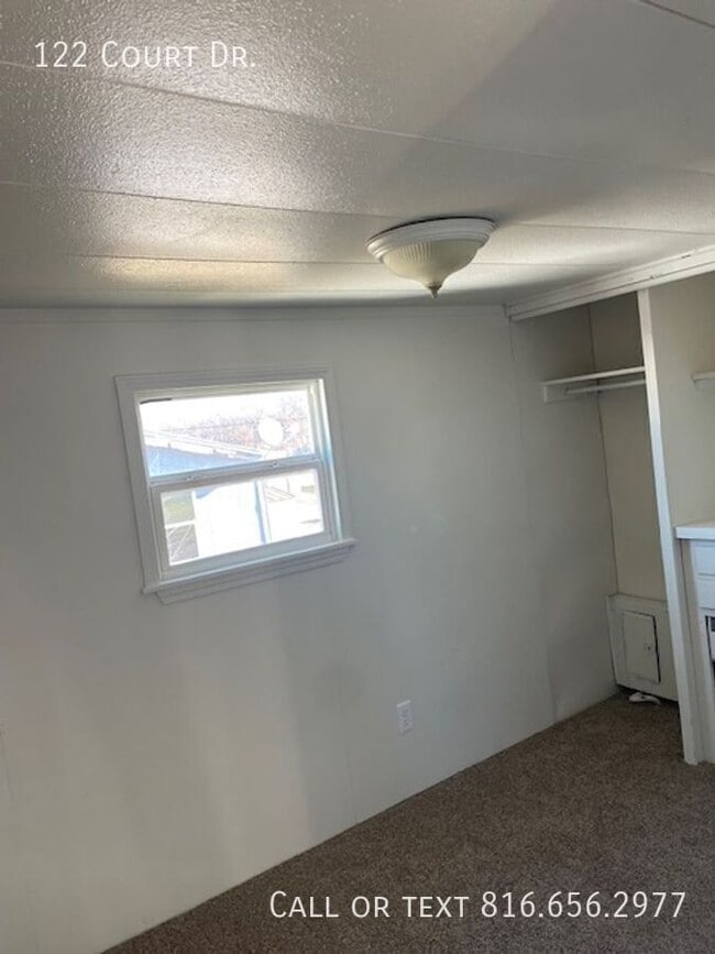 Building Photo - 122 Court Dr