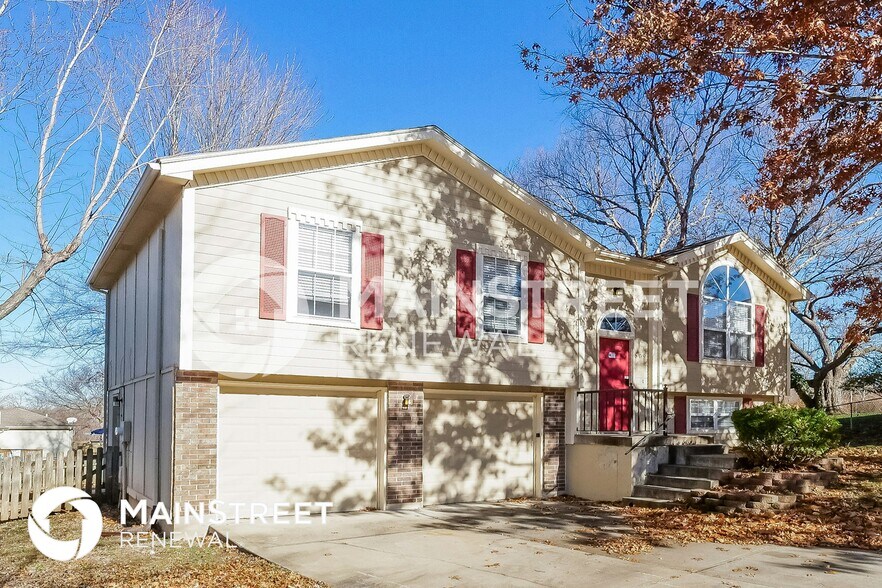 Building Photo - 609 SE Steeple Ct