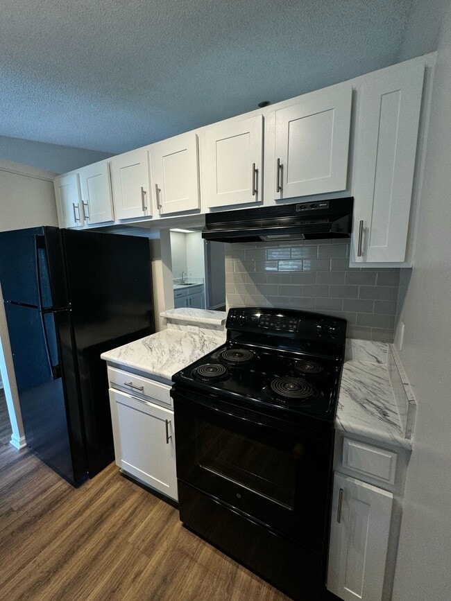 Building Photo - 1278 Montecello Dr