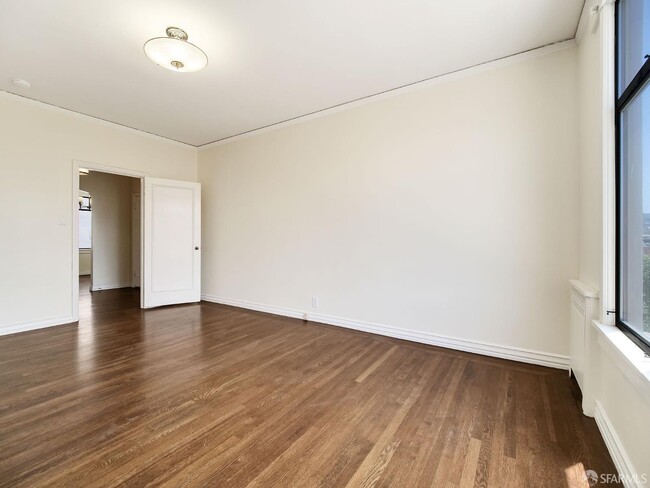 Building Photo - 3757 Webster St