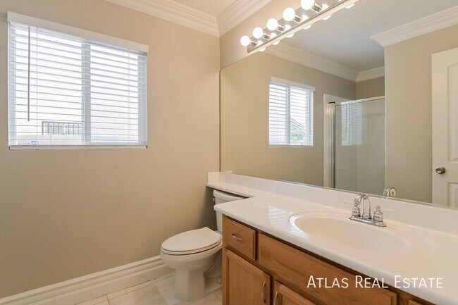 Building Photo - 3704 Fisherking Dr