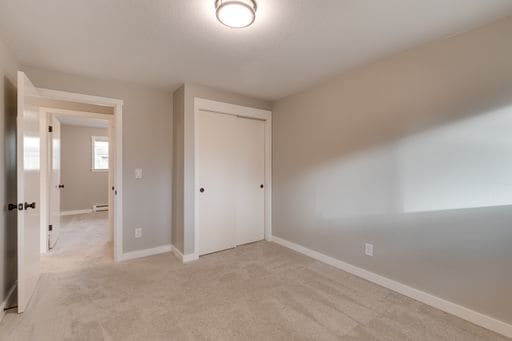 Building Photo - Newly Remodeled Rambler in Lynnwood with Giant Back Yard!