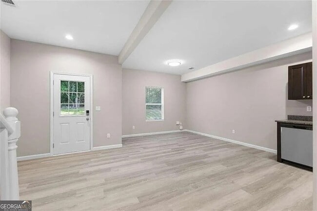 Building Photo - 403 Aaron Brown Rd