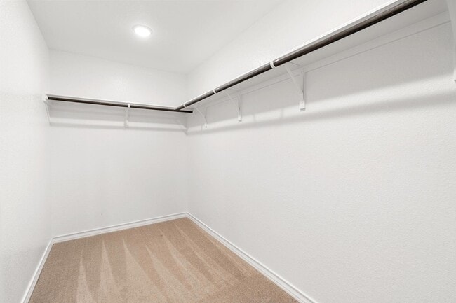 Building Photo - 223 Flowers Ave