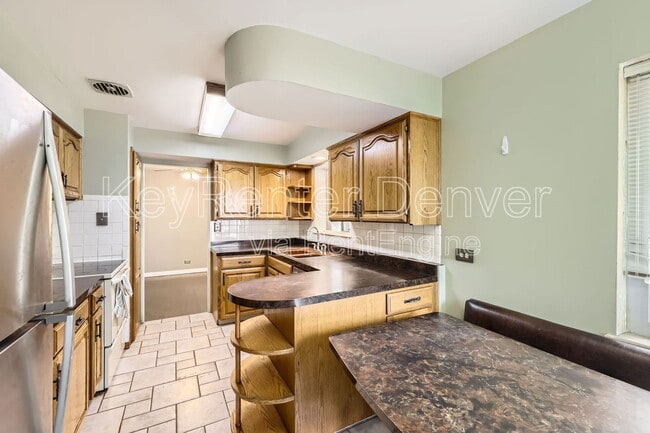 Primary Photo - 8410 W 3rd Pl