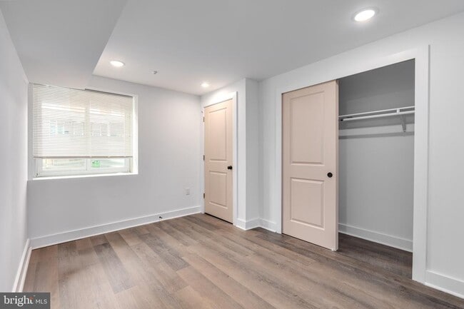 Building Photo - 927 N 42nd St