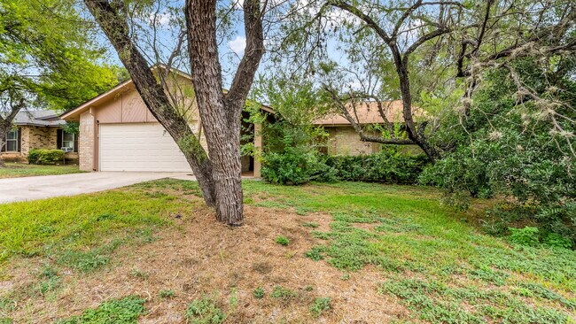 Building Photo - 8010 Misty Park St