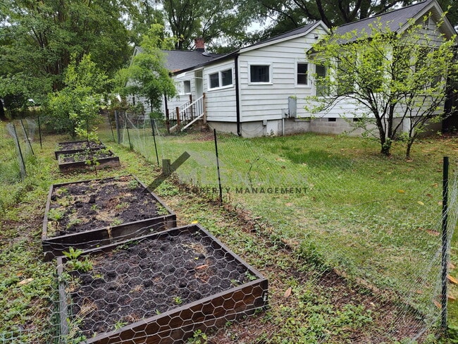 Building Photo - 808 Glenco Rd