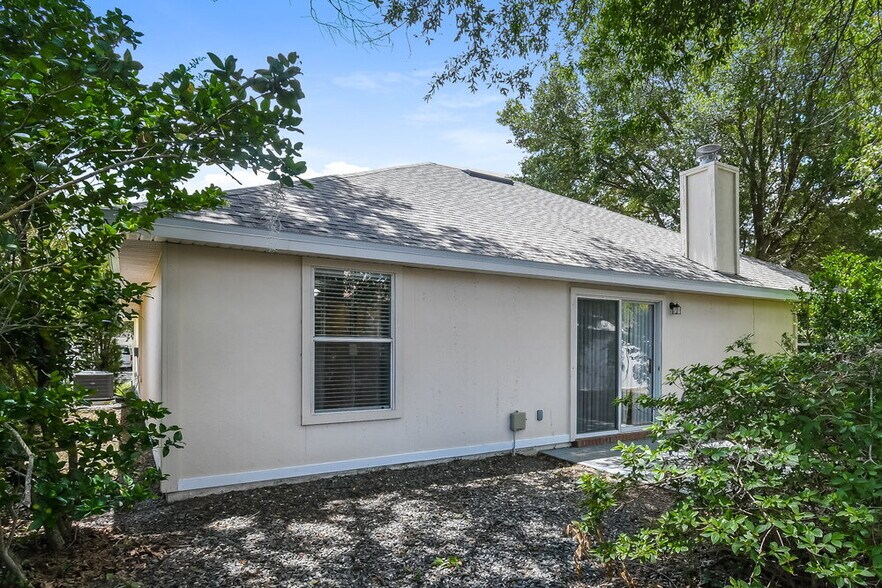 Building Photo - 3445 Shelley Dr