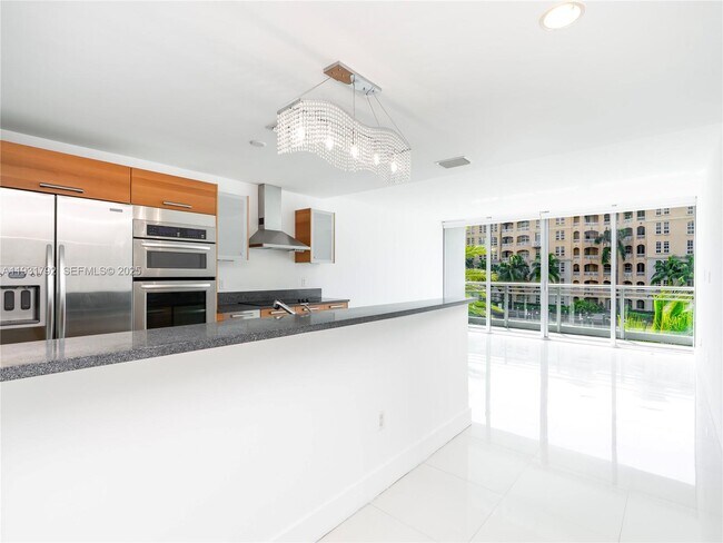 Building Photo - 2950 NE 188th St