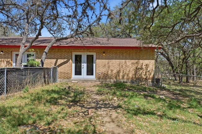 Building Photo - 405 Whitetail Dr
