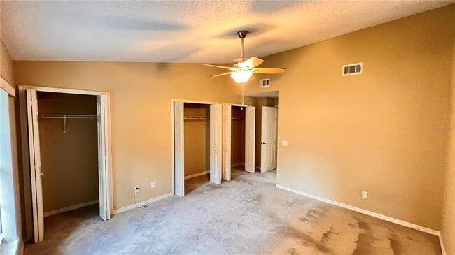 Building Photo - 5167 Lazy Oaks Dr