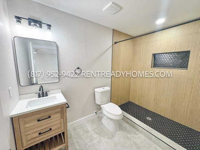 Building Photo - 1416 Fairbanks St