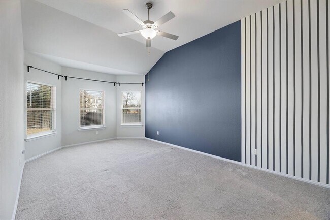 Building Photo - 301 Bright Star Ln