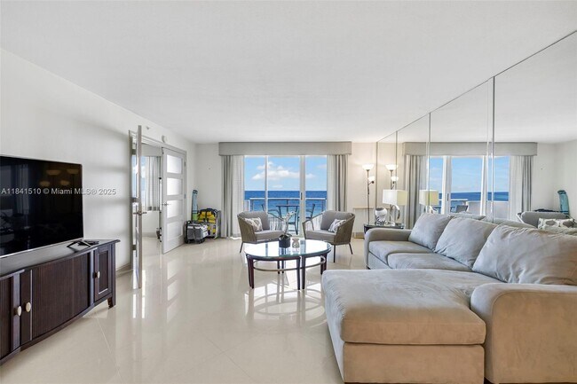 Building Photo - 9195 Collins Ave