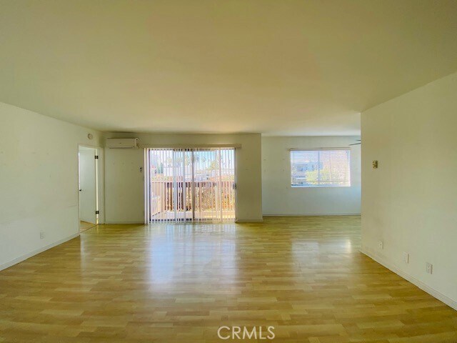 Building Photo - 811 6th St