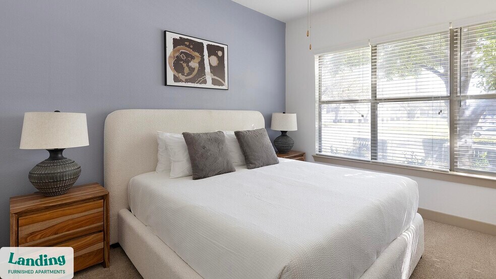 Building Photo - 5005 Galleria Dr