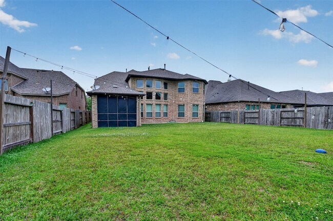 Building Photo - 25238 Birchwood Springs Ave