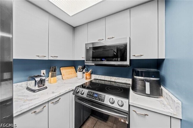 Building Photo - 13276 White Marsh Ln