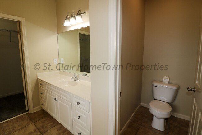 Building Photo - Large Family Home in Moody AL