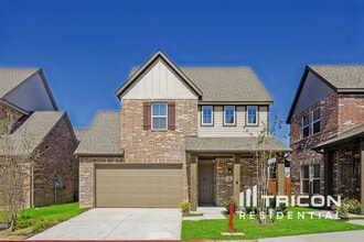 Building Photo - 302 Yorkshire Ct