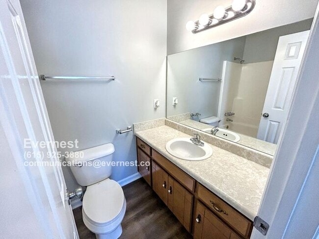 Building Photo - Adorable 3-Bedroom, 2-Bathroom Home in a C...