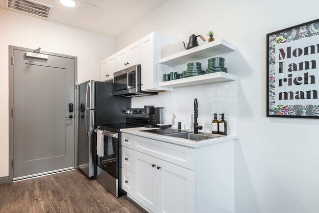 Building Photo - 520 Martin Luther King Jr Blvd