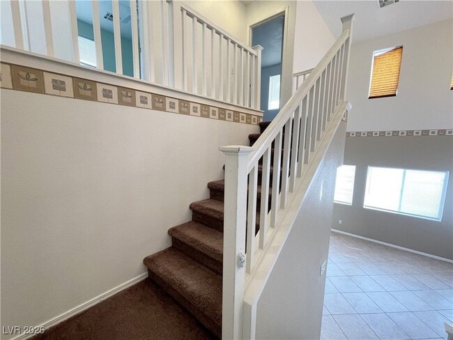 Building Photo - 990 Cantabria Heights Ave