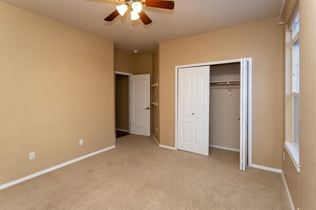 Building Photo - 9922 Red Sage Dr