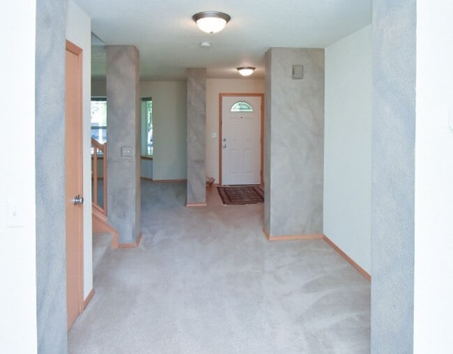 Building Photo - PENDING APPLICATION; Well Maintained 4 BD