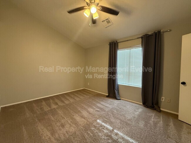 Building Photo - 18626 N 34th Ave