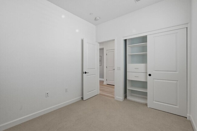 Building Photo - 2081 Acara Cir