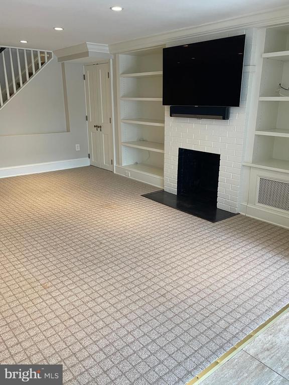 Building Photo - 2802 P St NW