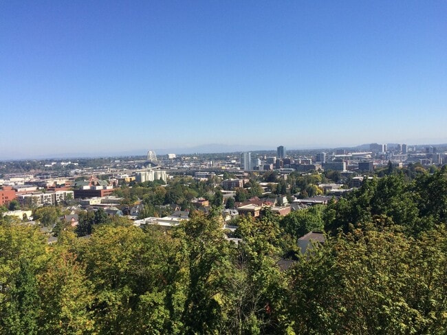 Building Photo - 424 NW Uptown Terrace