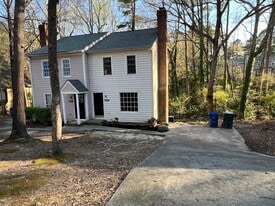 Building Photo - 4905 Coral Ridge Ct