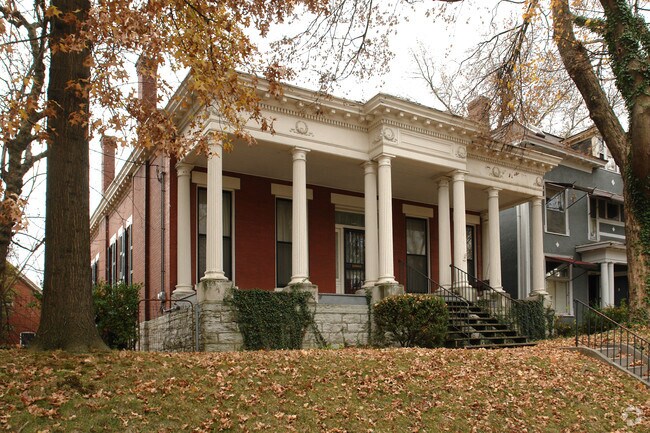 Primary Photo - 1650 Beechwood Ave