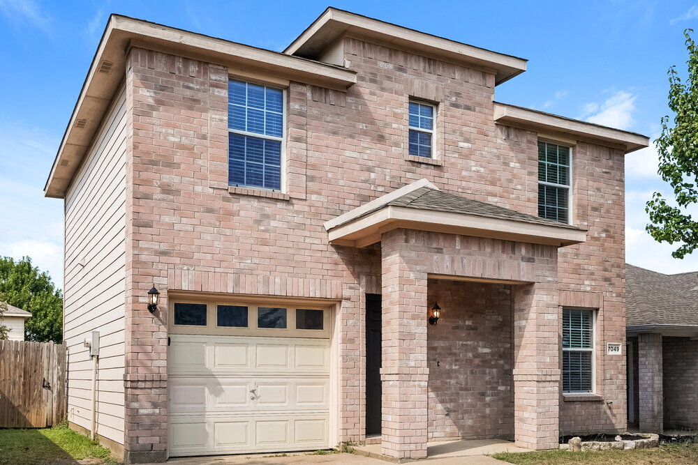 Building Photo - 7049 Wax Berry Dr