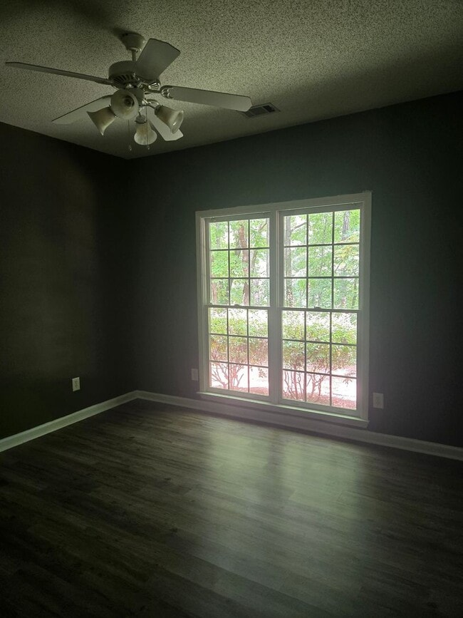 Building Photo - FOR RENT in HARRIS COUNTY with SWIMMING POOL! Available July 1st