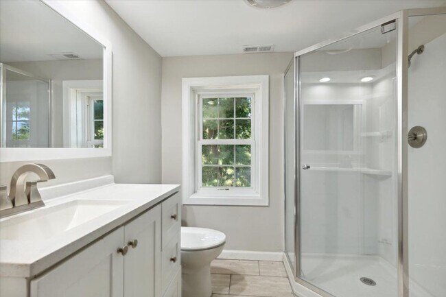 Building Photo - 3 Bedroom / 2.5 Bath House Available Now in Harleysville