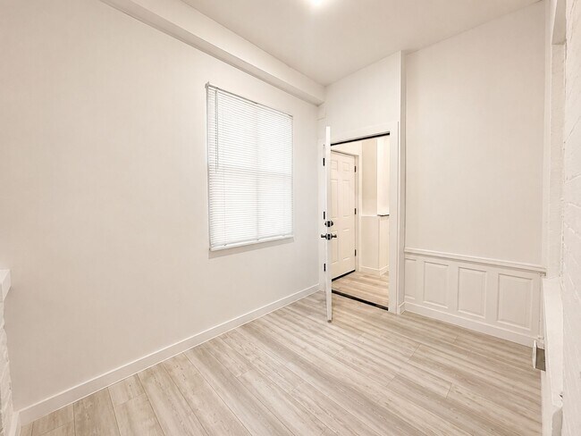 Building Photo - 129 S 51st St