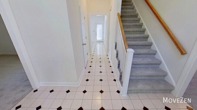 Building Photo - 2400 Tweedmore Ct