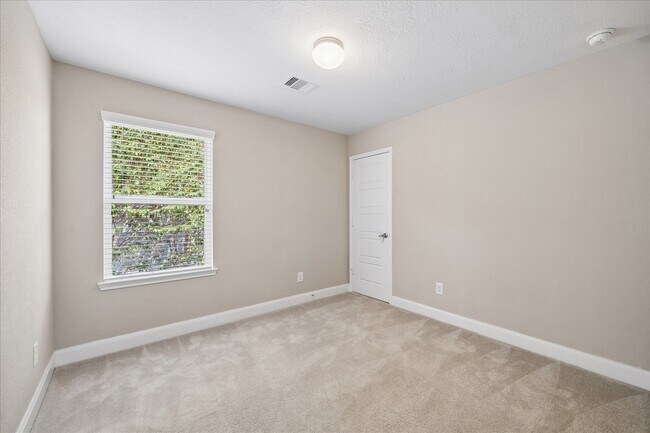 Building Photo - 8922 Hollister Commons Ln