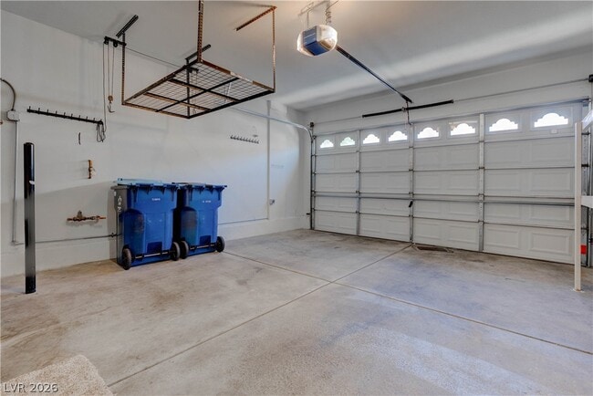 Building Photo - 5999 Quiet Glow Ave